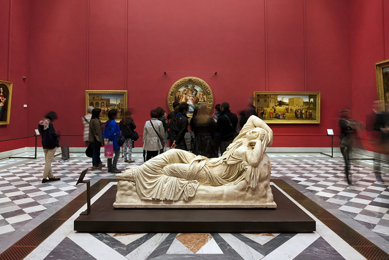 Photo inside the Uffizi Gallery Museum
